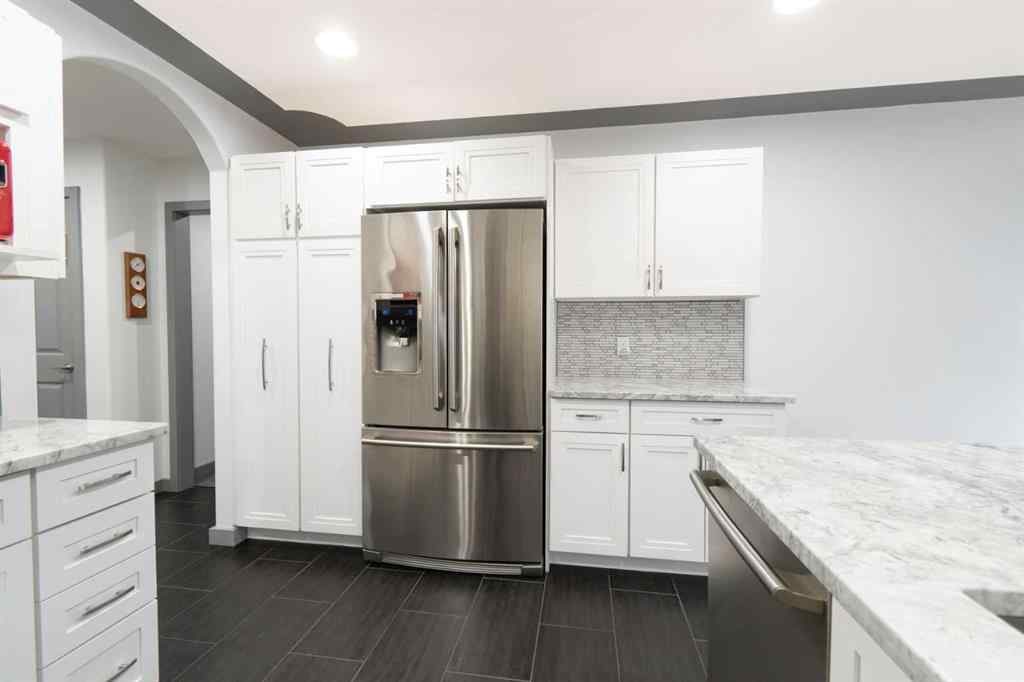 MLS® A2254904 - 9646 Wedgewood Drive S in Wedgewood Wedgewood, Residential