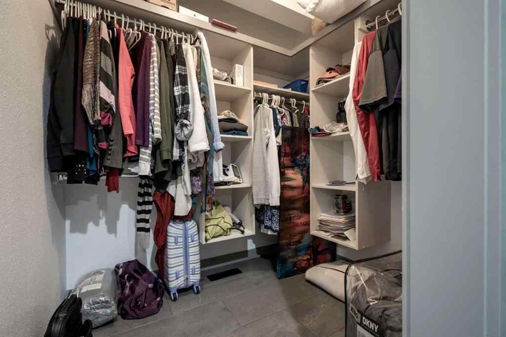 MLS® A2254904 - 9646 Wedgewood Drive S in Wedgewood Wedgewood, Residential