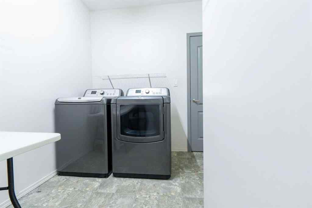 MLS® A2254904 - 9646 Wedgewood Drive S in Wedgewood Wedgewood, Residential