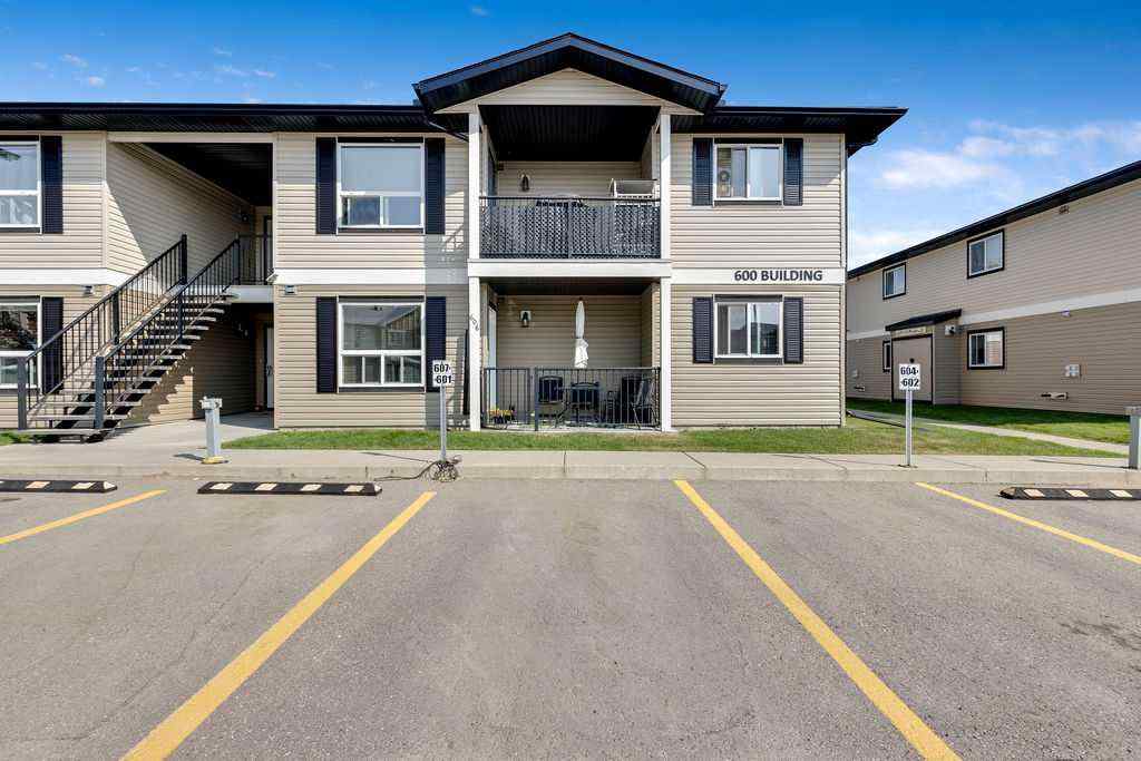 MLS® A2254905 - Unit #606 8 Bayside Place  in Maplewood Strathmore, Residential