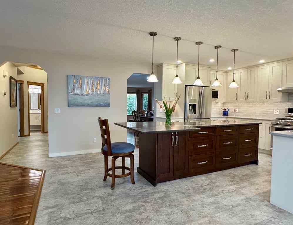 MLS® A2254907 - 111 Edgeridge Circle NW in Edgemont Calgary, Residential