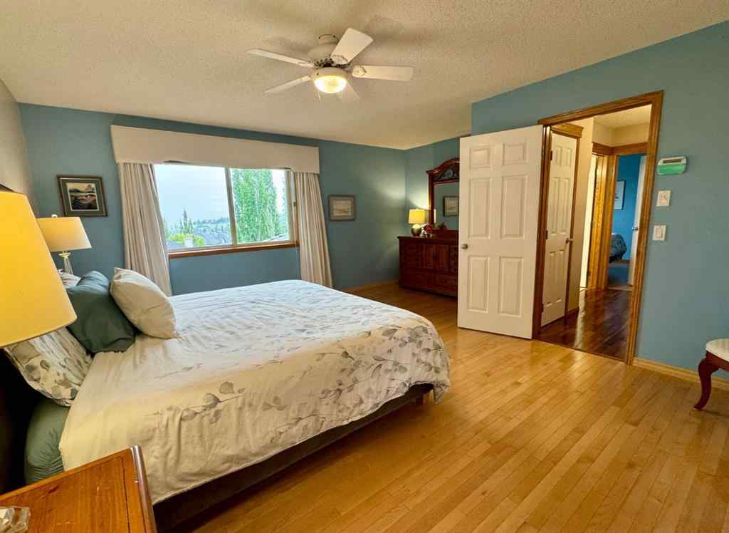 MLS® A2254907 - 111 Edgeridge Circle NW in Edgemont Calgary, Residential
