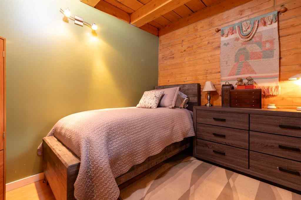 MLS® A2254908 - 1301 Wolf Trail  in NONE Sandy Lake, Residential