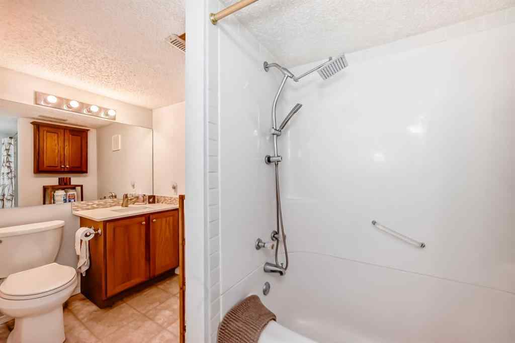 MLS® A2254913 - 173 Arbour Grove Close NW in Arbour Lake Calgary, Residential