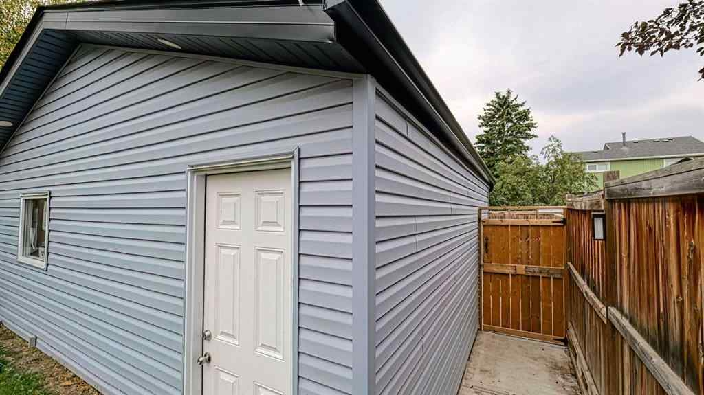 MLS® A2254920 - 559 Abinger Road NE in Abbeydale Calgary, Residential