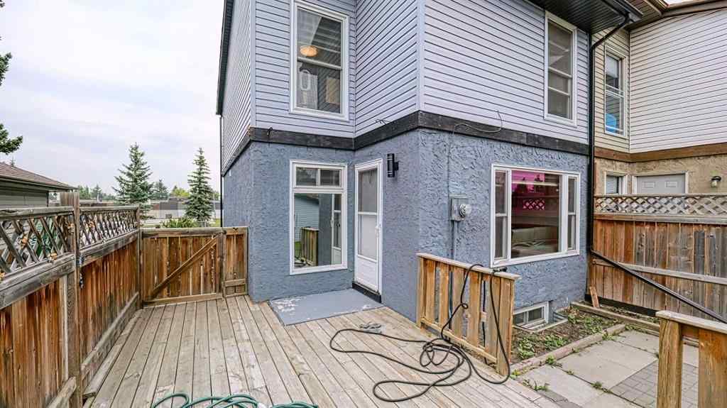 MLS® A2254920 - 559 Abinger Road NE in Abbeydale Calgary, Residential