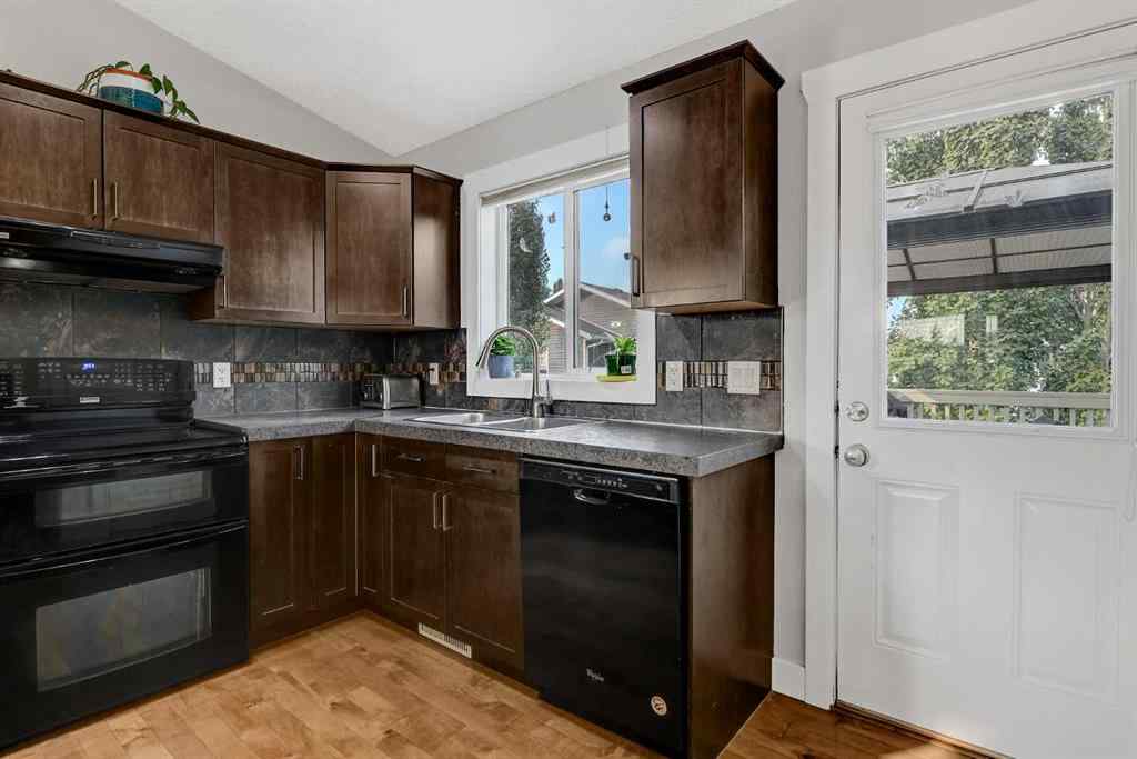 MLS® A2254922 - 7210 89 Street  in Countryside North Grande Prairie, Residential