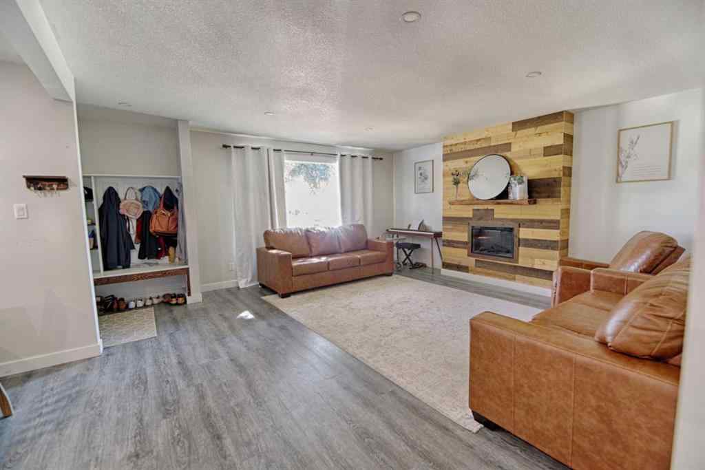 MLS® A2254924 - 4925 52 Ave   in NONE Taber, Residential