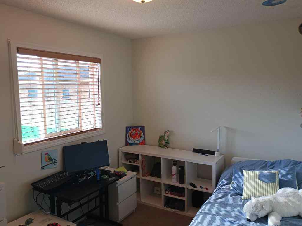 MLS® A2254925 - 5853 Sutter Place NW in South Terwillegar Edmonton, Residential