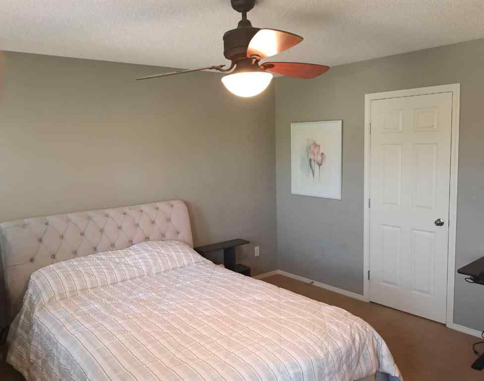 MLS® A2254925 - 5853 Sutter Place NW in South Terwillegar Edmonton, Residential