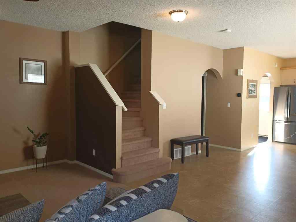 MLS® A2254925 - 5853 Sutter Place NW in South Terwillegar Edmonton, Residential