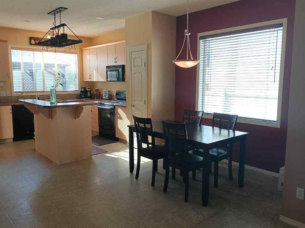 MLS® A2254925 - 5853 Sutter Place NW in South Terwillegar Edmonton, Residential