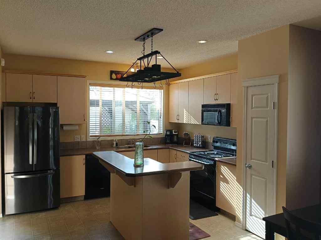 MLS® A2254925 - 5853 Sutter Place NW in South Terwillegar Edmonton, Residential
