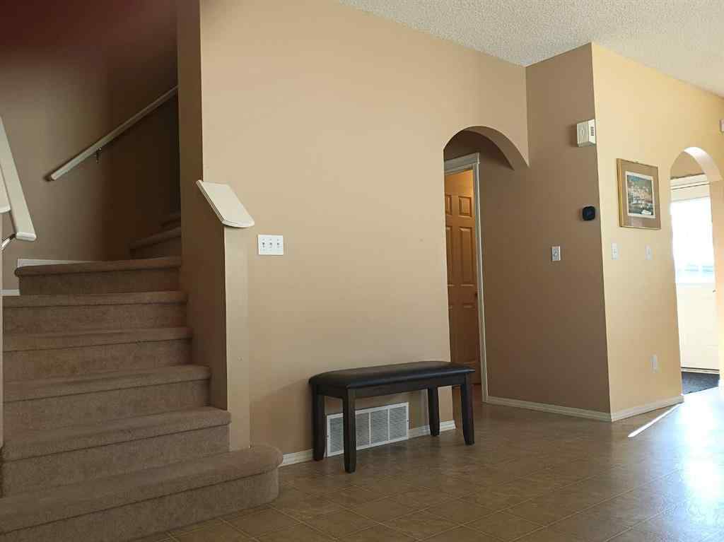 MLS® A2254925 - 5853 Sutter Place NW in South Terwillegar Edmonton, Residential