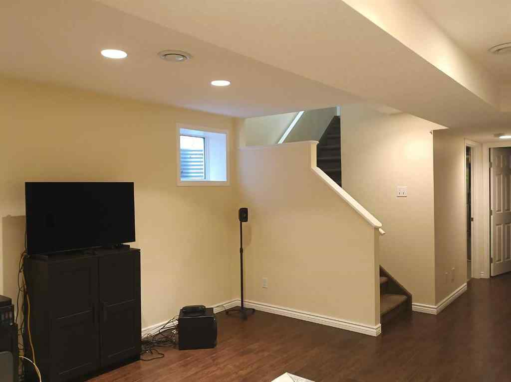 MLS® A2254925 - 5853 Sutter Place NW in South Terwillegar Edmonton, Residential