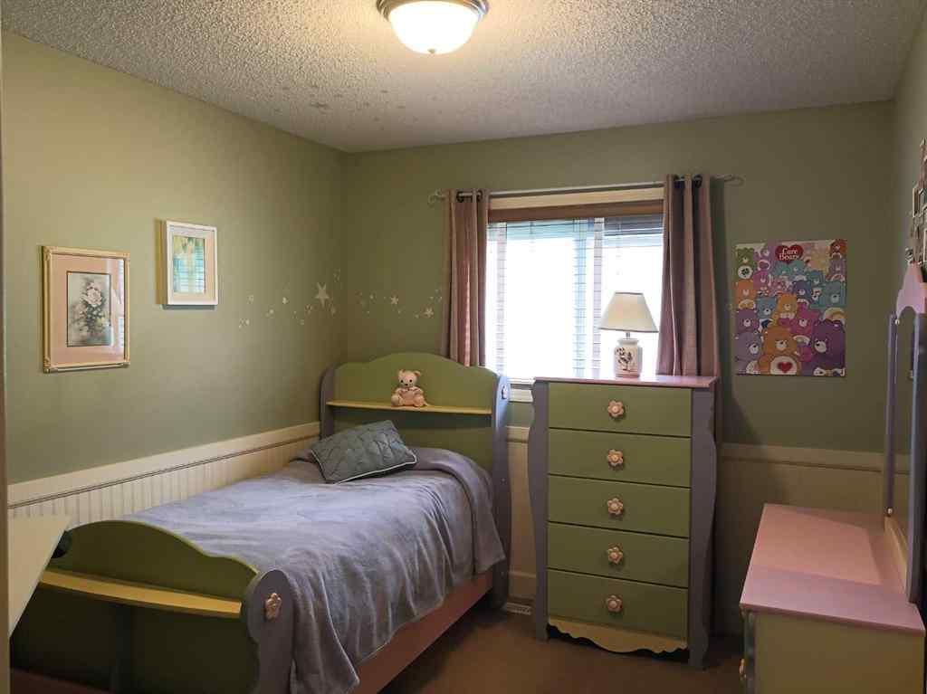MLS® A2254925 - 5853 Sutter Place NW in South Terwillegar Edmonton, Residential