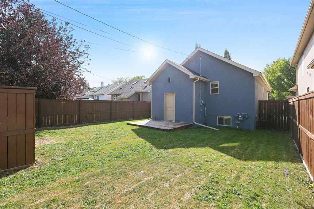 MLS® A2254930 - 460 19 Avenue NW in Mount Pleasant Calgary, Residential