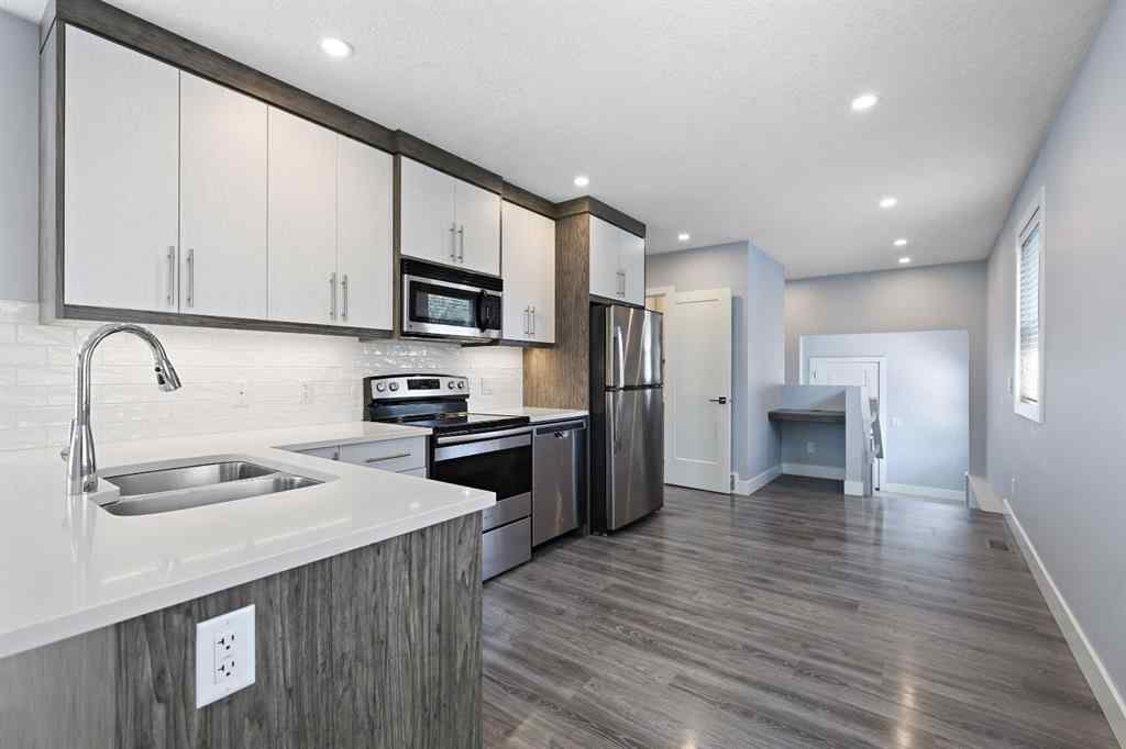 MLS® A2254930 - 460 19 Avenue NW in Mount Pleasant Calgary, Residential