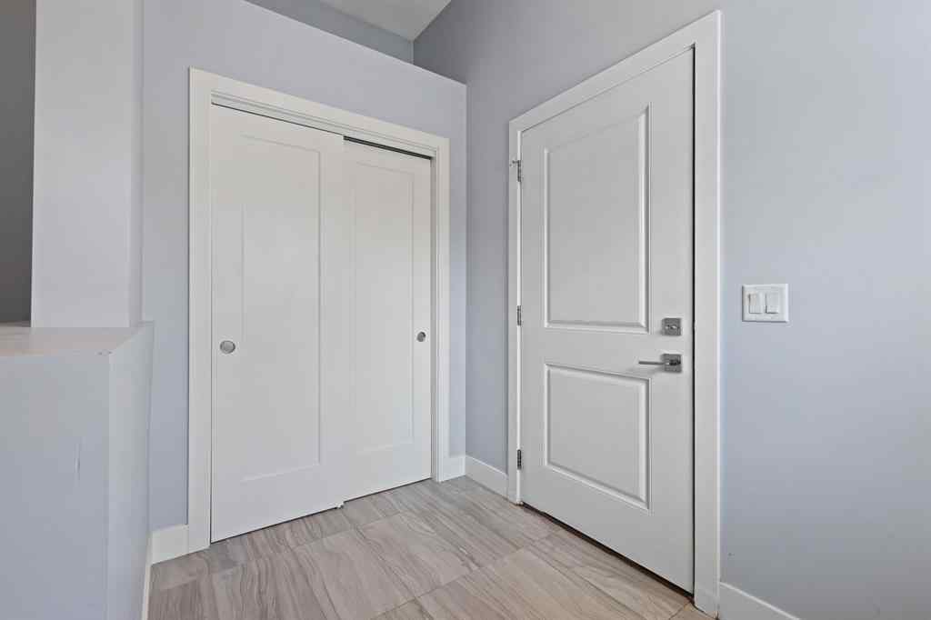 MLS® A2254930 - 460 19 Avenue NW in Mount Pleasant Calgary, Residential