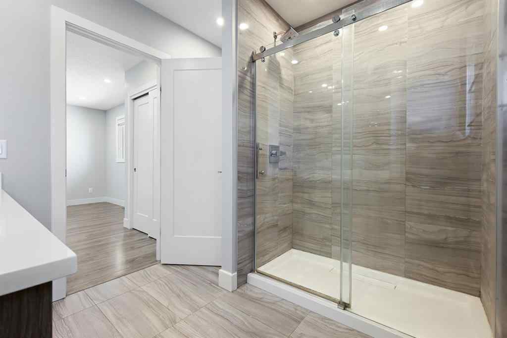 MLS® A2254930 - 460 19 Avenue NW in Mount Pleasant Calgary, Residential