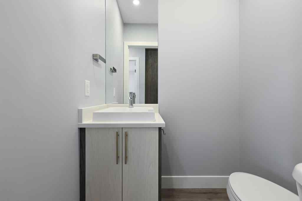 MLS® A2254930 - 460 19 Avenue NW in Mount Pleasant Calgary, Residential