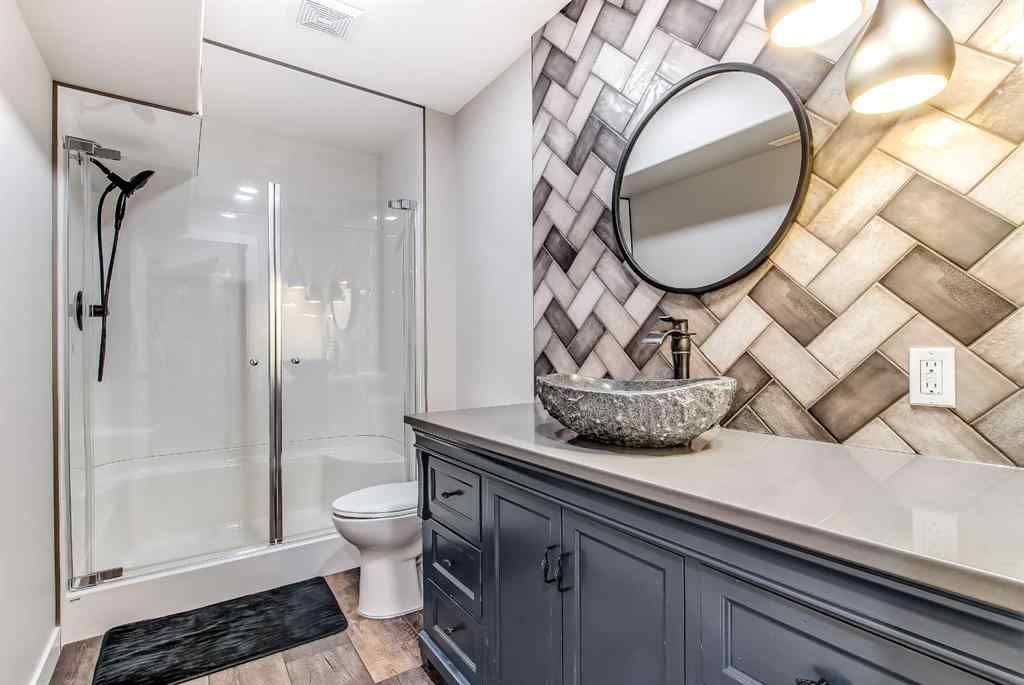 MLS® A2254935 - 48 Hamptons Crescent SE in SE Southridge Medicine Hat, Residential