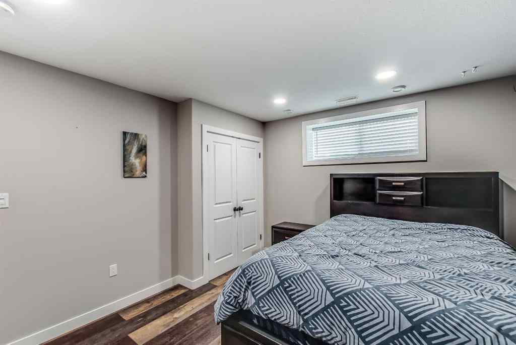 MLS® A2254935 - 48 Hamptons Crescent SE in SE Southridge Medicine Hat, Residential