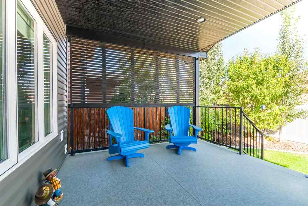 MLS® A2254935 - 48 Hamptons Crescent SE in SE Southridge Medicine Hat, Residential