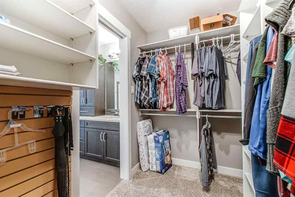 MLS® A2254935 - 48 Hamptons Crescent SE in SE Southridge Medicine Hat, Residential