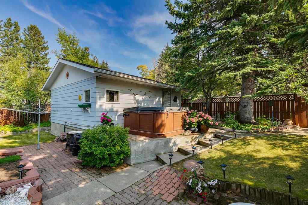 MLS® A2254936 - 2031 Palisprior Road SW in Palliser Calgary, Residential
