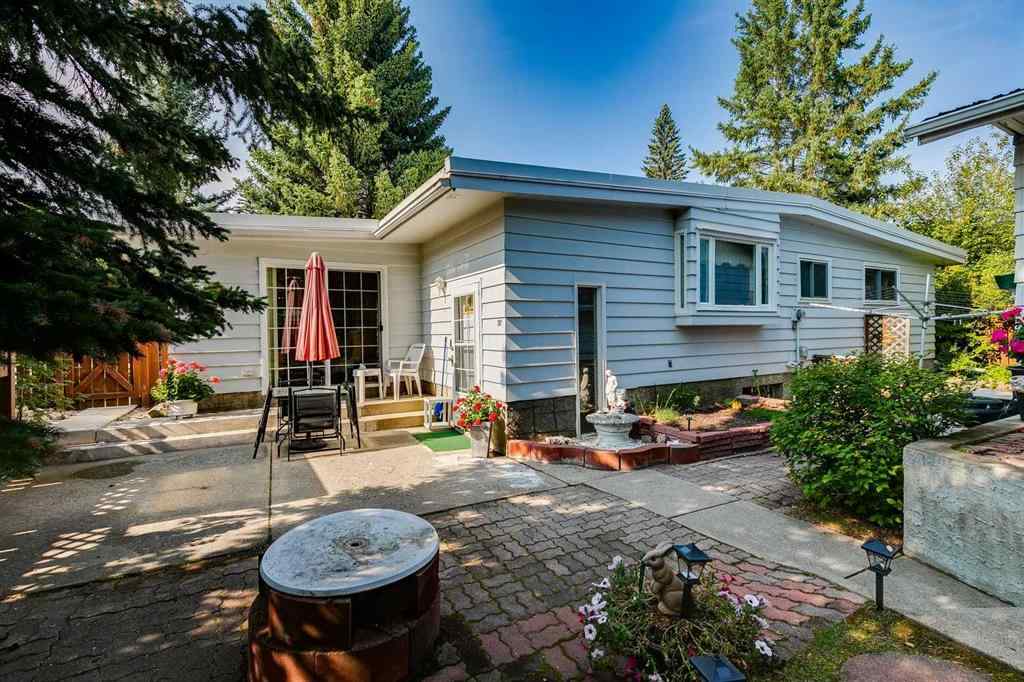 MLS® A2254936 - 2031 Palisprior Road SW in Palliser Calgary, Residential