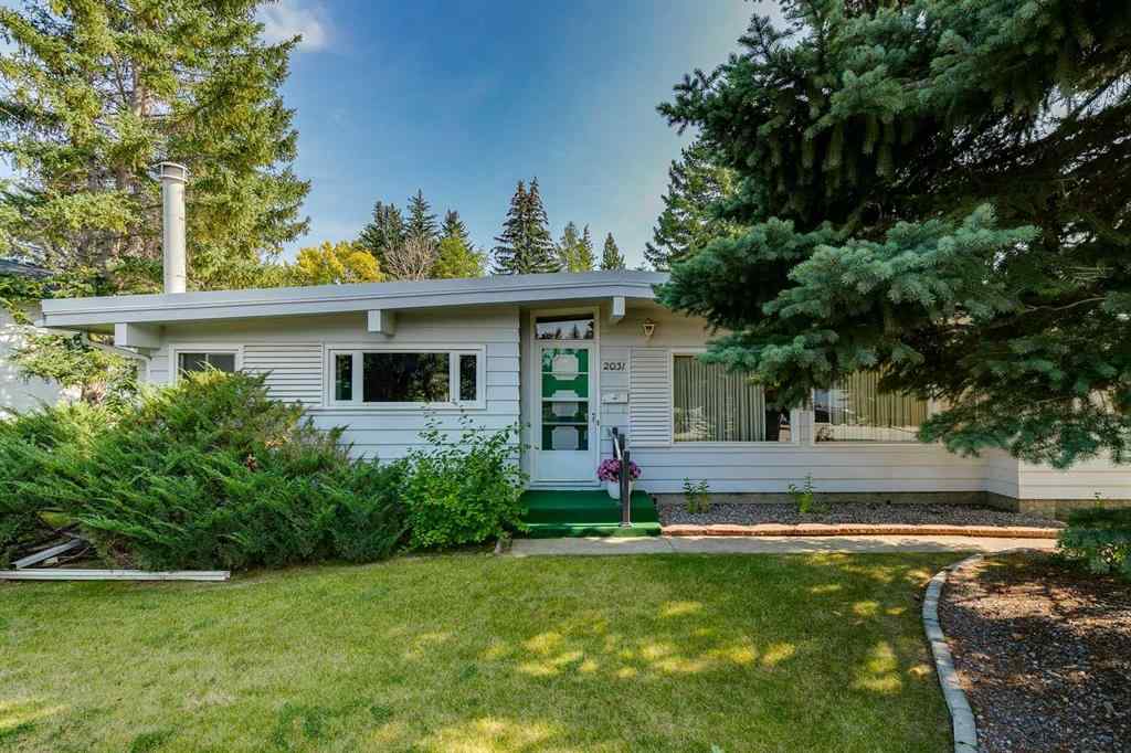 MLS® A2254936 - 2031 Palisprior Road SW in Palliser Calgary, Residential