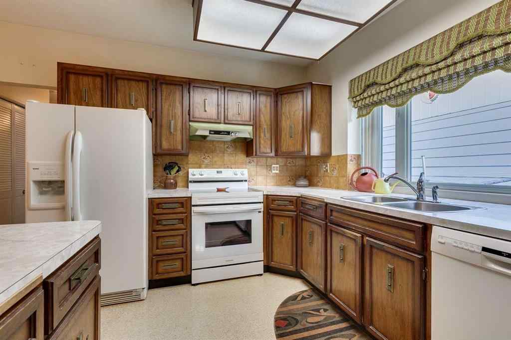 MLS® A2254936 - 2031 Palisprior Road SW in Palliser Calgary, Residential