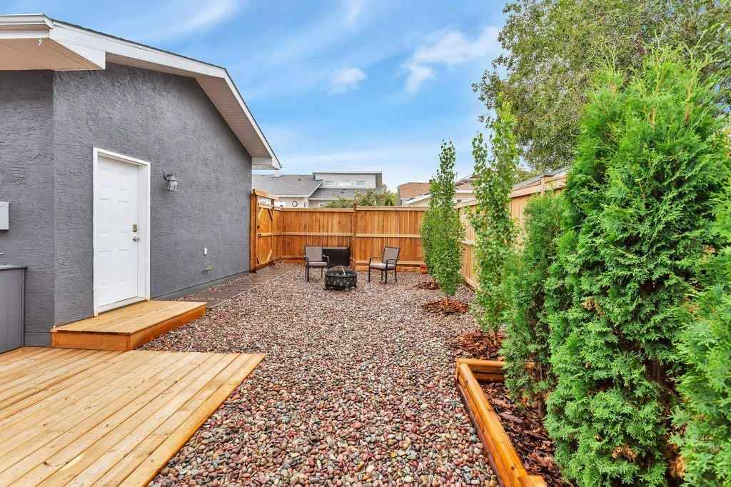 MLS® A2254938 - 167 Douglas Avenue  in Deer Park Estates Red Deer, Residential