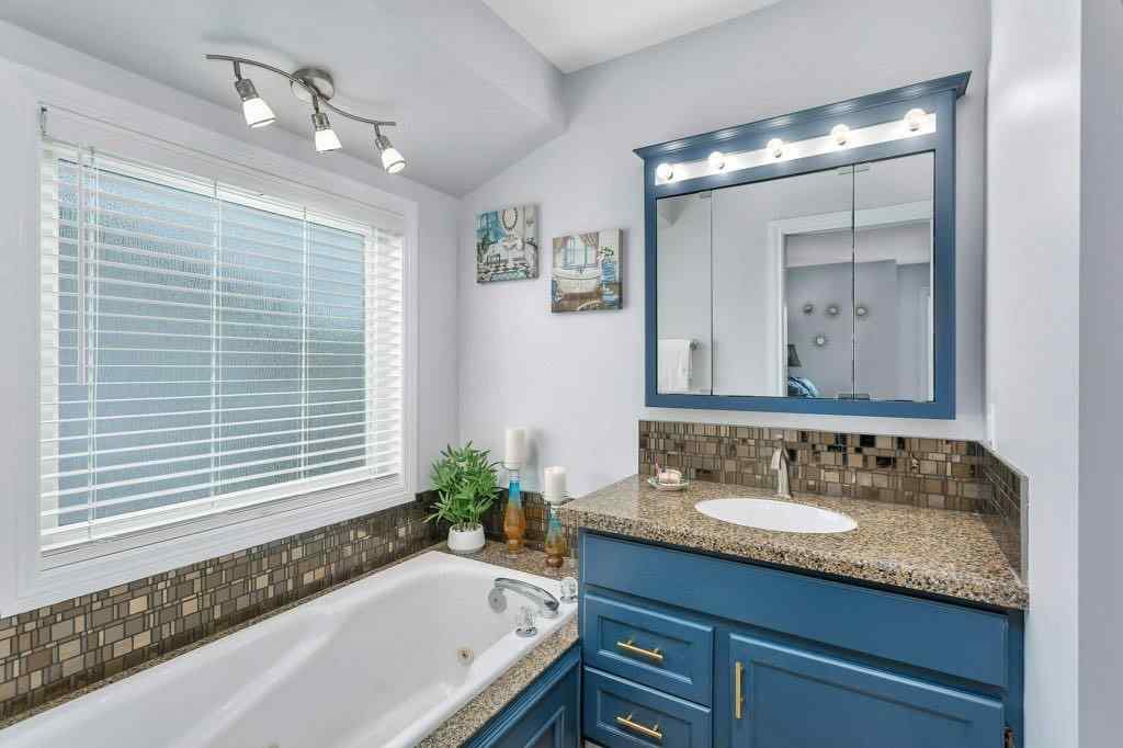 MLS® A2254938 - 167 Douglas Avenue  in Deer Park Estates Red Deer, Residential