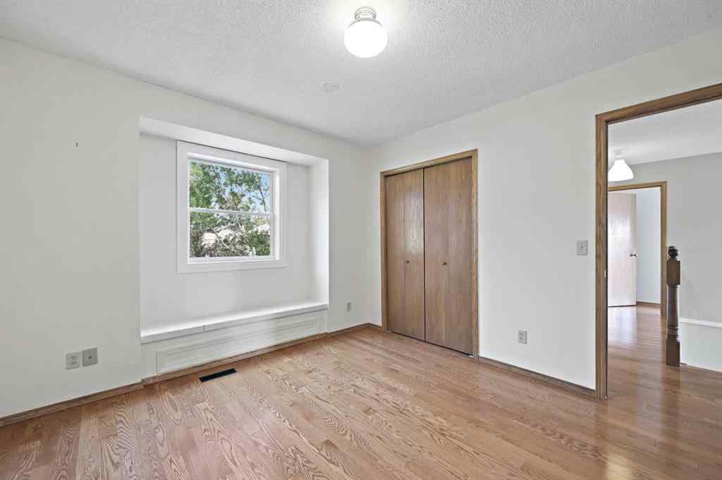 MLS® A2254943 - 8 Edgeridge Way NW in Edgemont Calgary, Residential