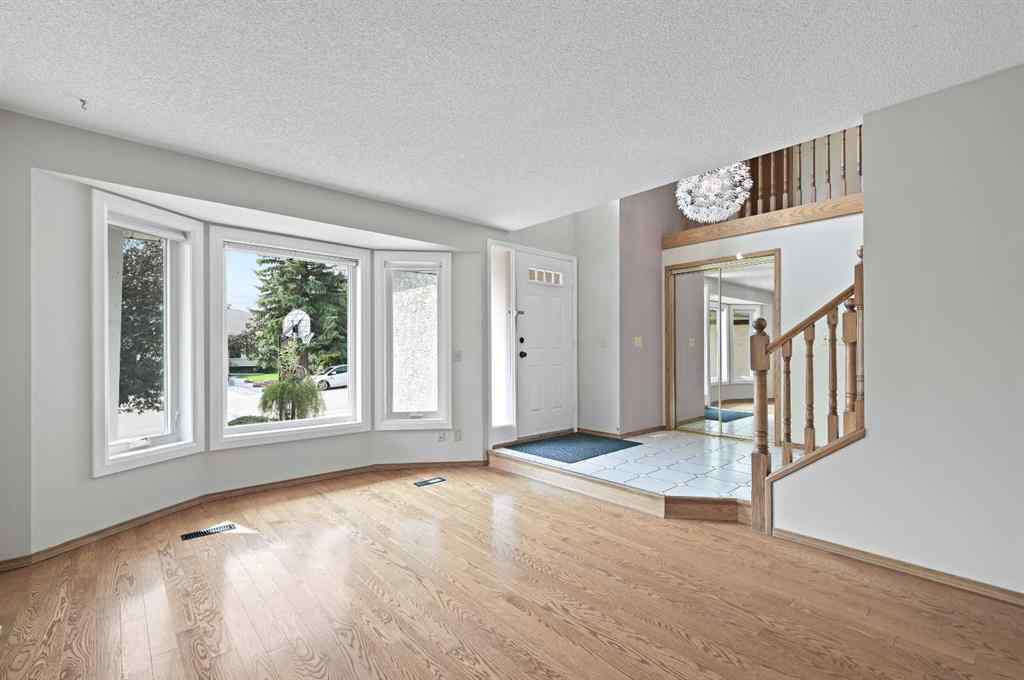 MLS® A2254943 - 8 Edgeridge Way NW in Edgemont Calgary, Residential