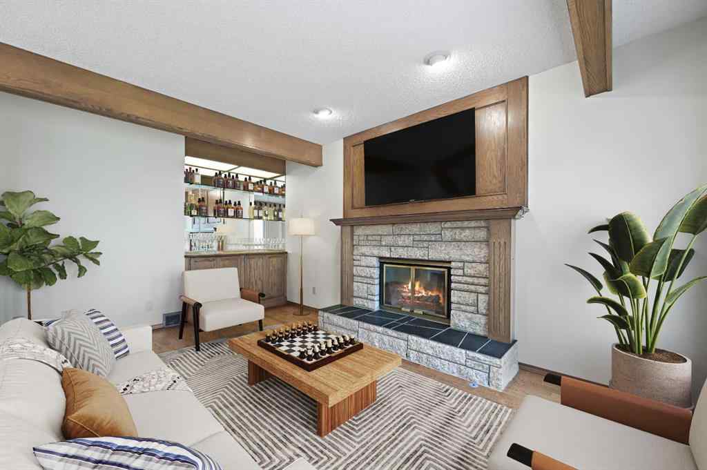 MLS® A2254943 - 8 Edgeridge Way NW in Edgemont Calgary, Residential