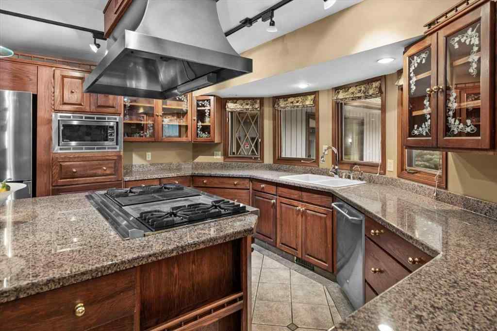 MLS® A2254948 - 1521 92 Avenue SW in Pump Hill Calgary, Residential