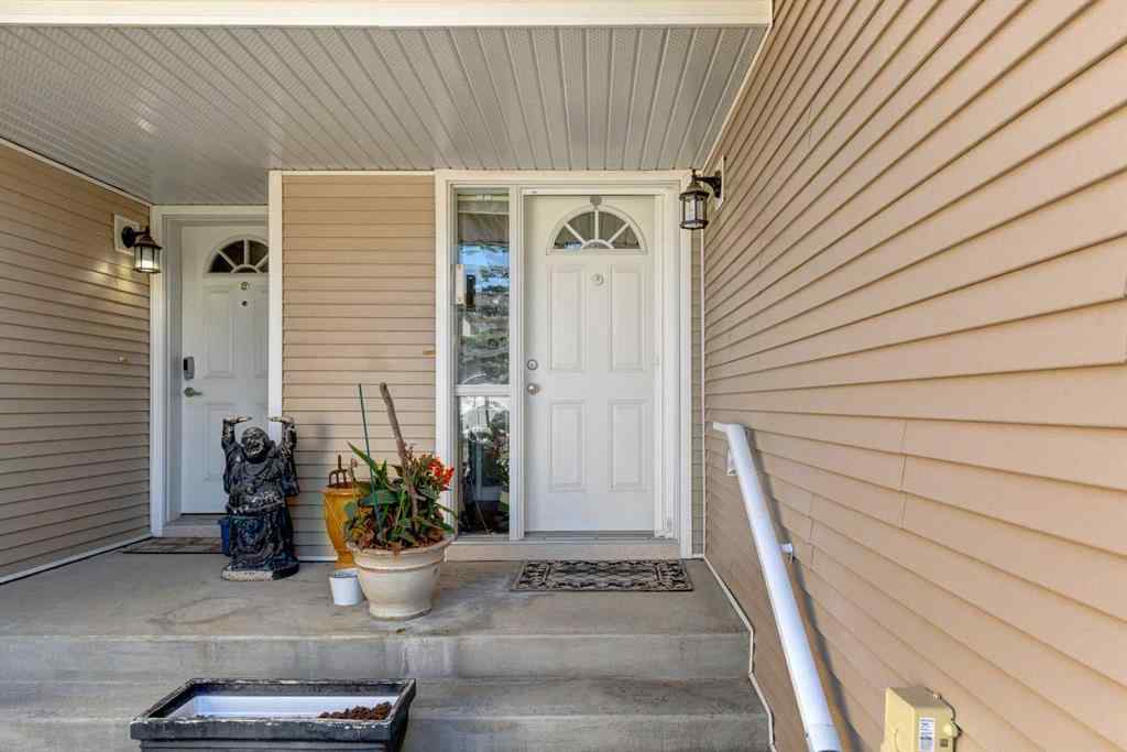 MLS® A2254949 - 105 Hillview Terrace  in Hillview Estates Strathmore, Residential