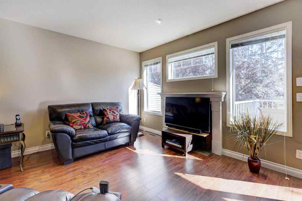 MLS® A2254949 - 105 Hillview Terrace  in Hillview Estates Strathmore, Residential