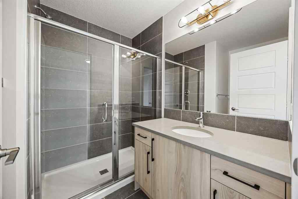 MLS® A2254955 - 21 Southborough Lane  in Southbow Landing Cochrane, Residential