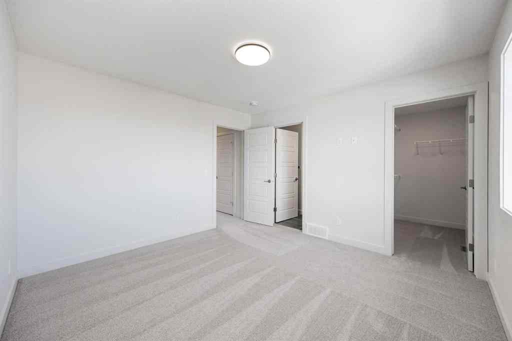 MLS® A2254955 - 21 Southborough Lane  in Southbow Landing Cochrane, Residential