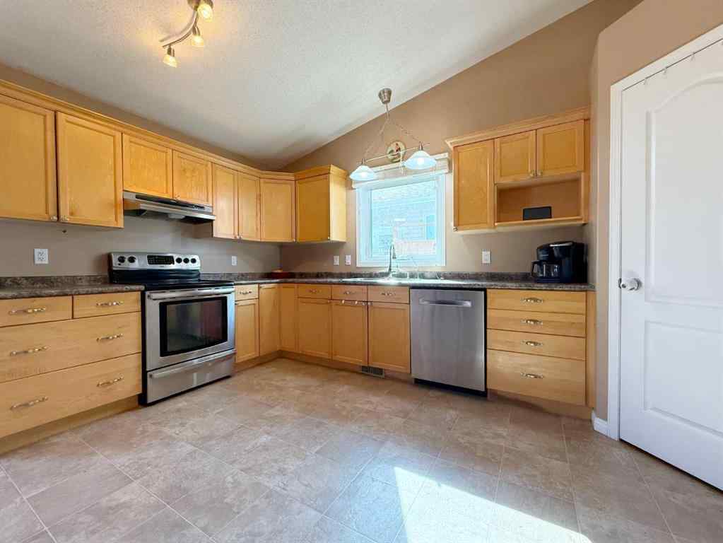 MLS® A2254961 - 2905 10 Avenue  in NONE Wainwright, Residential