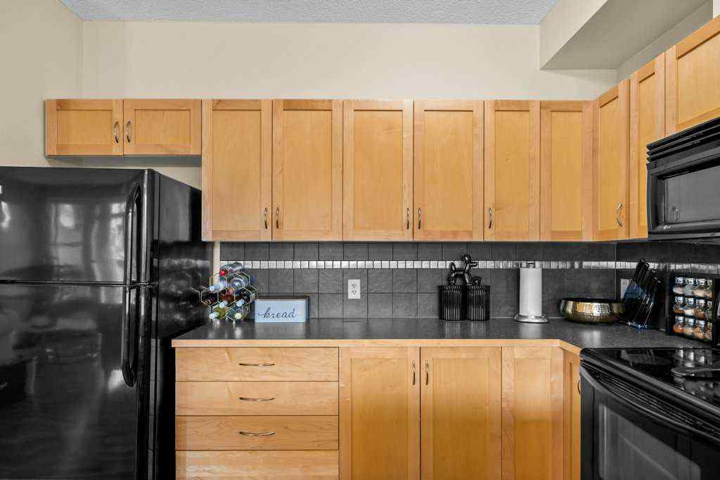 MLS® A2254963 - Unit #2206 211 Aspen Stone Boulevard SW in Aspen Woods Calgary, Residential