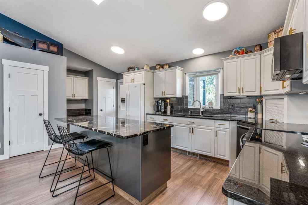 MLS® A2254969 - 4513 51 Avenue  in NONE Taber, Residential