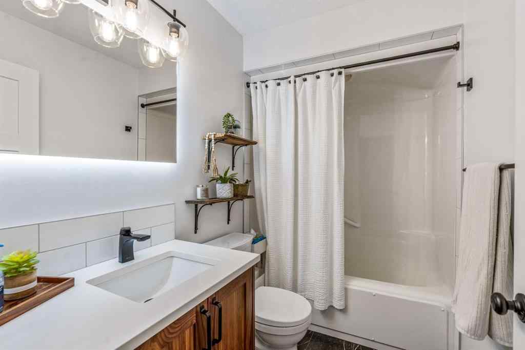 MLS® A2254969 - 4513 51 Avenue  in NONE Taber, Residential