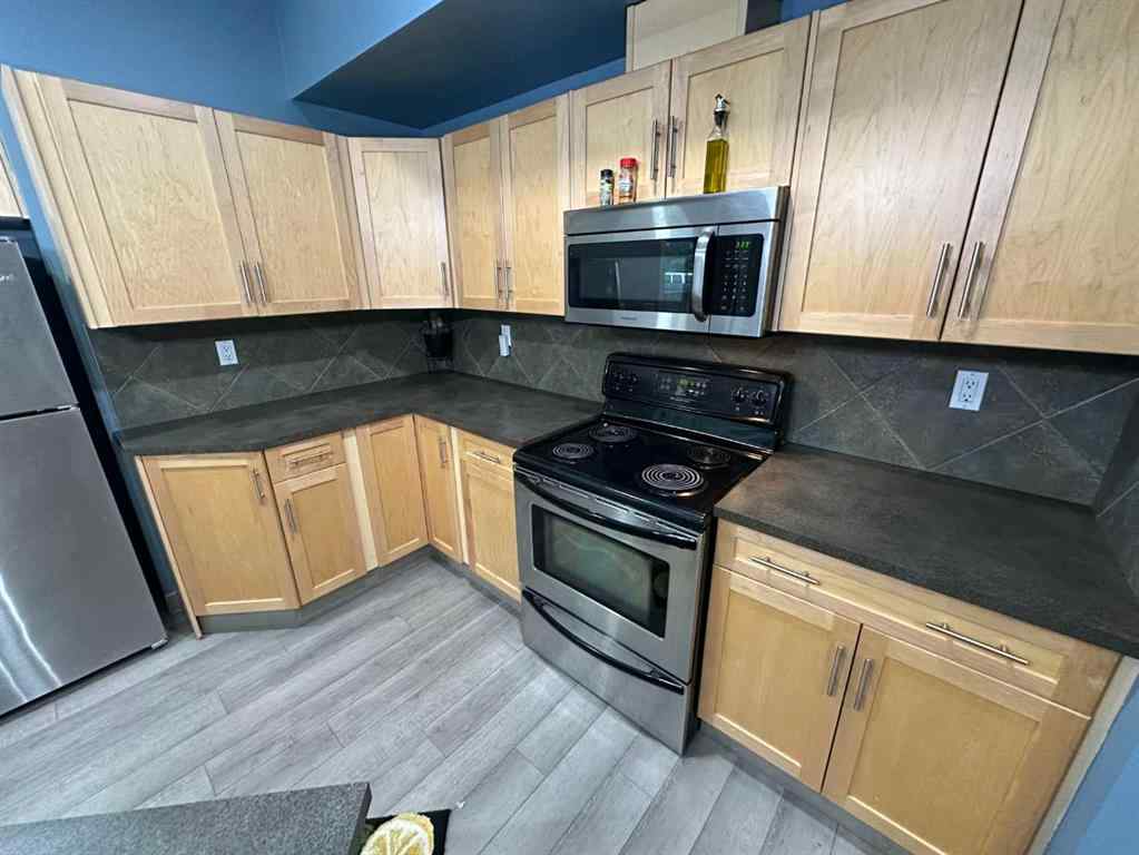 MLS® A2254972 - Unit ##116 5040 53 Street  in Downtown Sylvan Lake, Residential