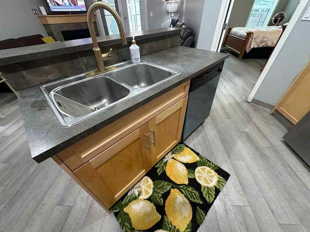 MLS® A2254972 - Unit ##116 5040 53 Street  in Downtown Sylvan Lake, Residential