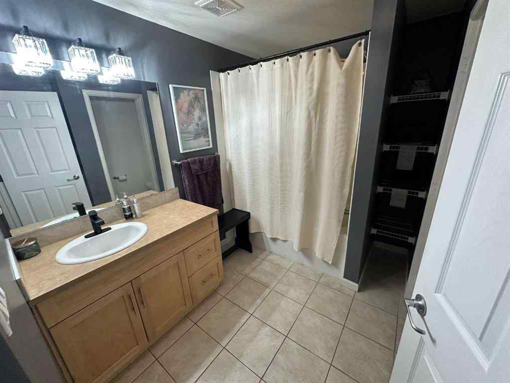 MLS® A2254972 - Unit ##116 5040 53 Street  in Downtown Sylvan Lake, Residential